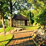 度假居 Gesindehaus Charis Nahe Europa Park Mit Eingezaeuntem Garten Ideal Fuer Hunde Paare Und Familien